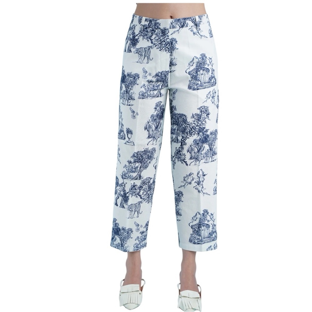 Printed Ankle Crop Pants in White & Navy
